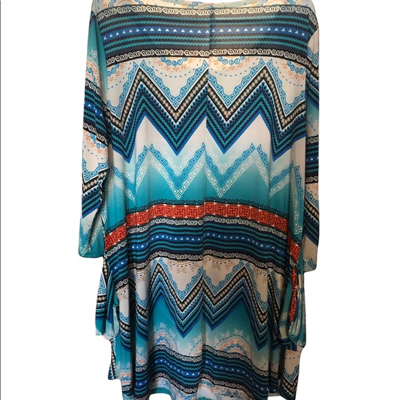Multi Coloured Plus Size Tunic. Size 2X. - Picture 2 of 2